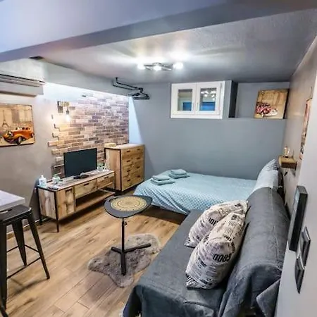 Apartment Harmony With Terrace. Thessaloniki